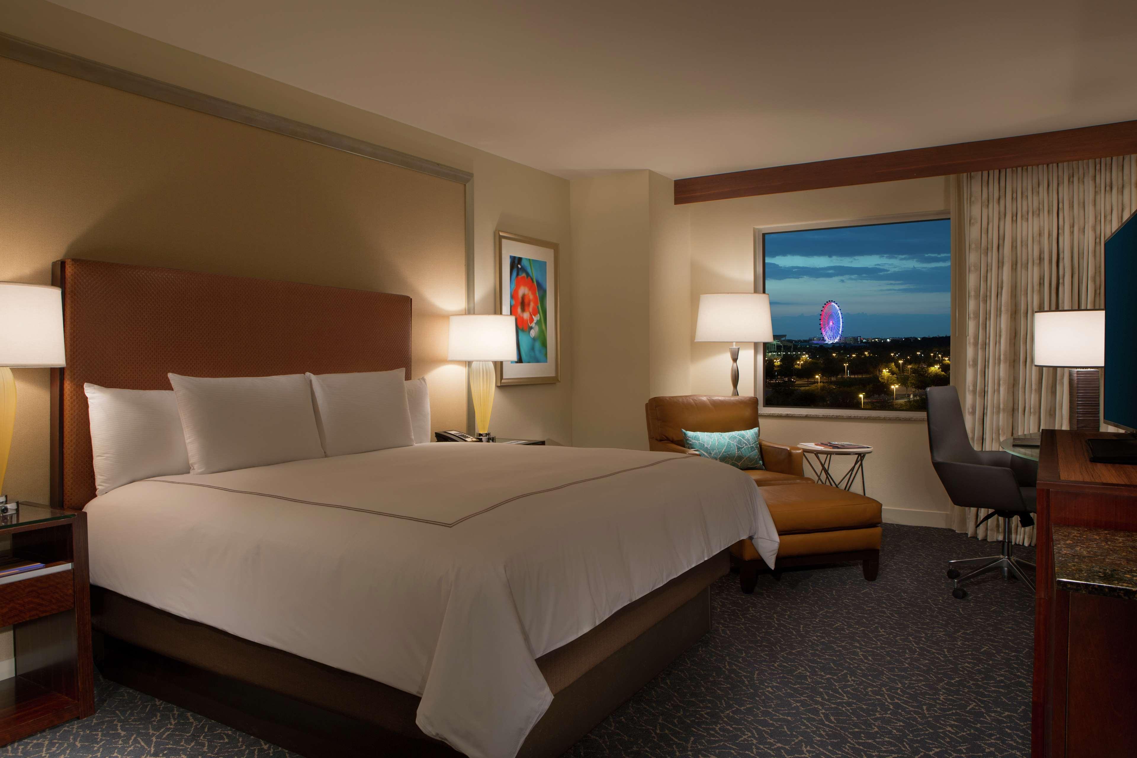 Hilton Orlando Hotel Williamsburg Exterior photo