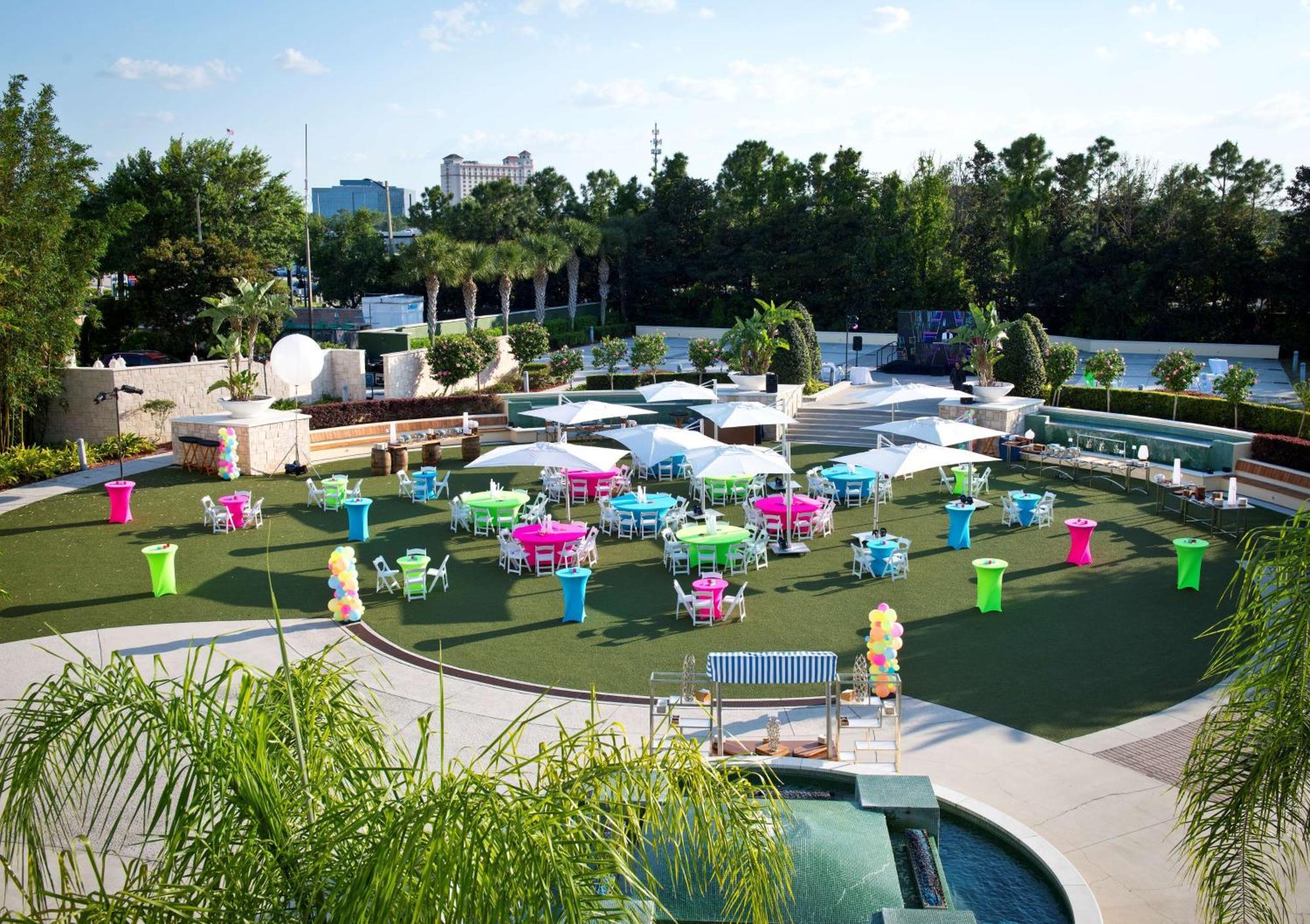 Hilton Orlando Hotel Williamsburg Exterior photo