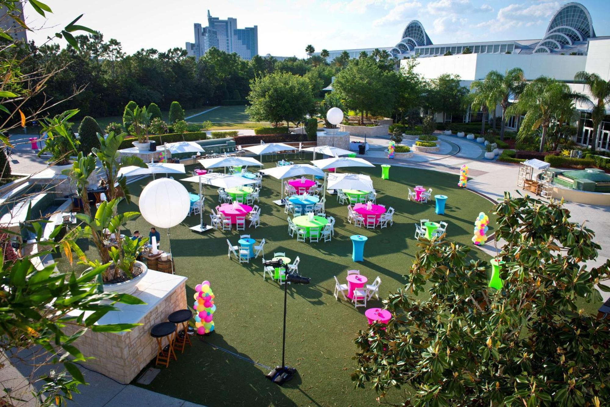 Hilton Orlando Hotel Williamsburg Exterior photo